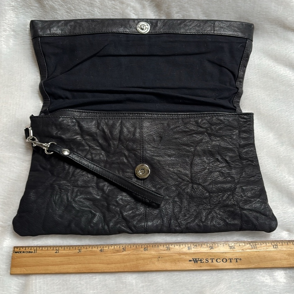 Deena & Ozzy Black Textured 100% Soft Goat Leather Foldover Clutch w/Wrist Strap - Picture 8 of 9